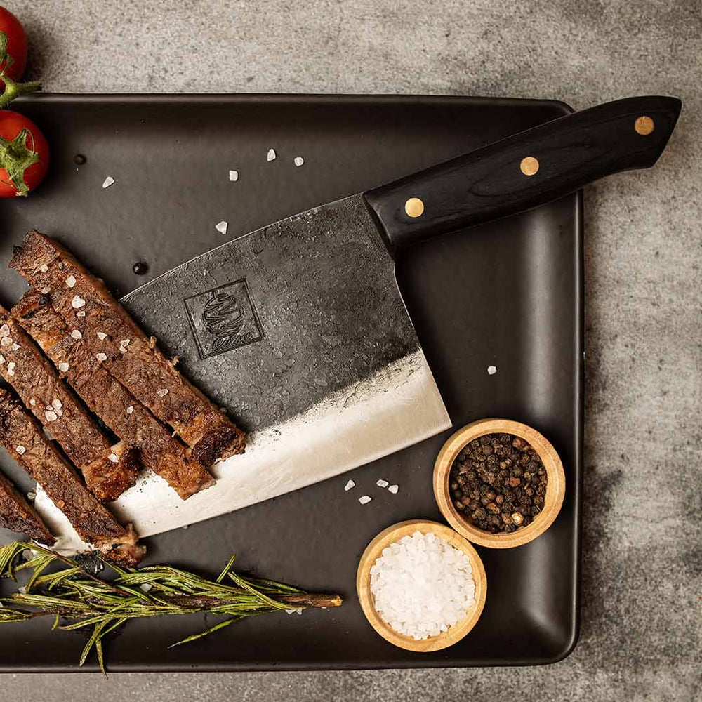 The Meat Lover's 4-Knife Set with Cookbook